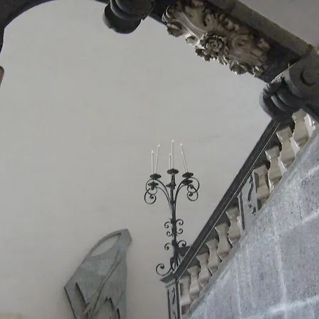 Palazzo Serra Di Cassano * Νάπολη