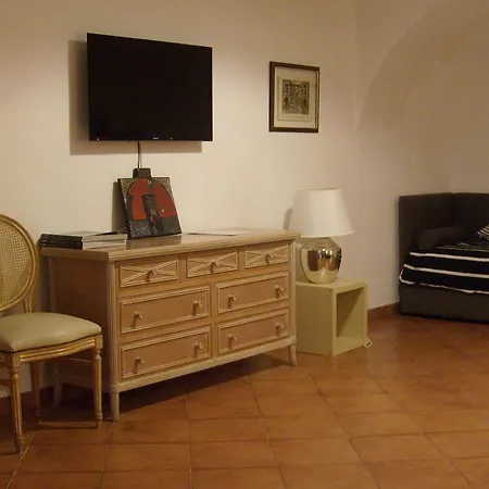 Palazzo Serra Di Cassano * Naples